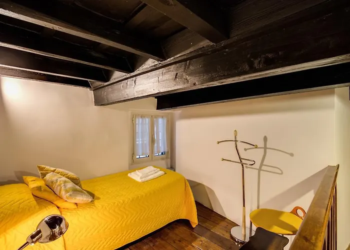 Apartment Navona Flowers Rom